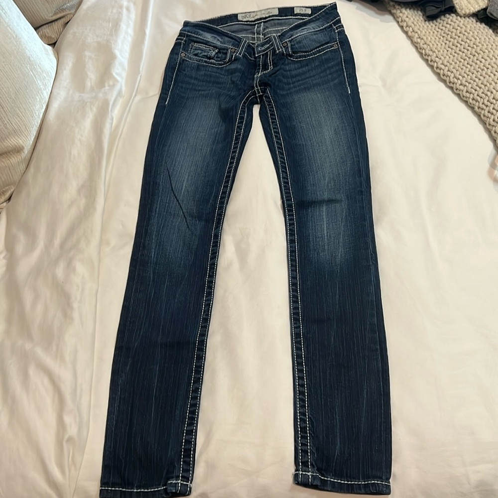 BKE Denim Stella dark wash skinny jeans. 25x31.5